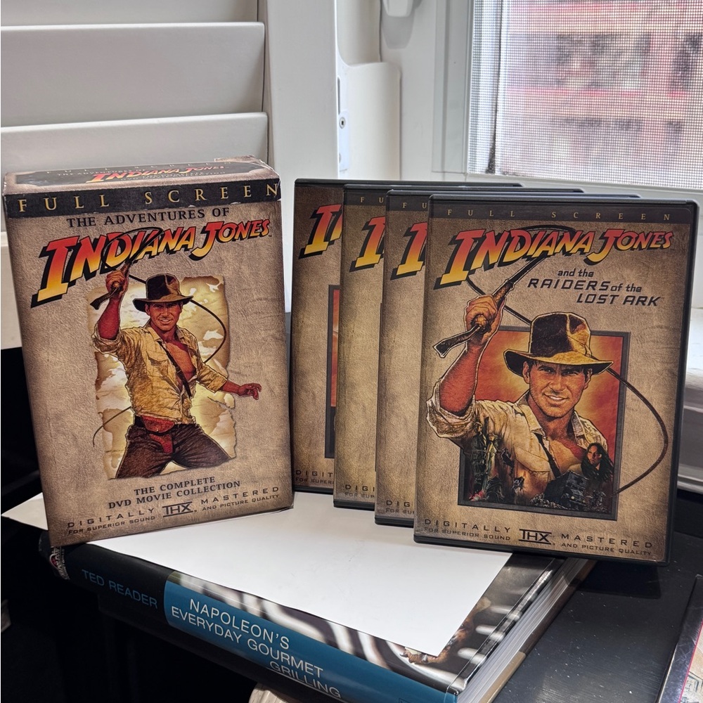 ✨HOST PICK✨ 🎬 Vintage Exciting 2000 Indiana Jones DVD Movie Complete Collection